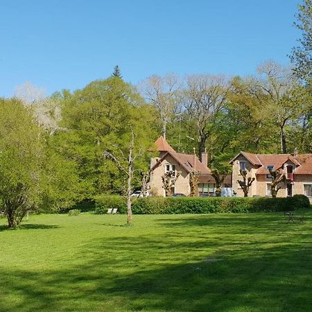 Gite Dans Un Domaine Historique Chevreuse Zewnętrze zdjęcie