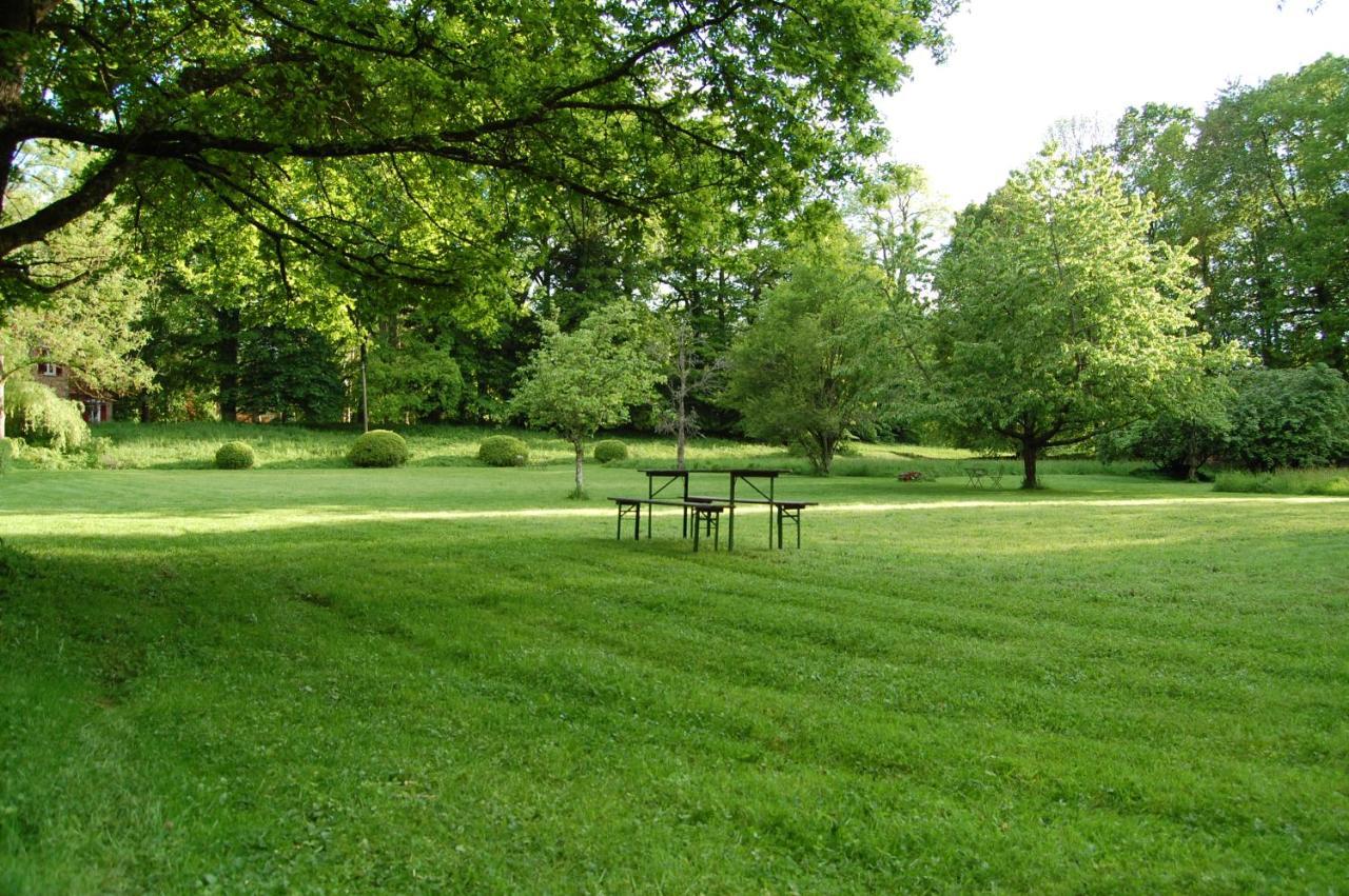 Gite Dans Un Domaine Historique Chevreuse Zewnętrze zdjęcie
