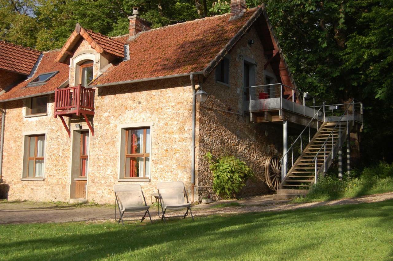 Gite Dans Un Domaine Historique Chevreuse Zewnętrze zdjęcie